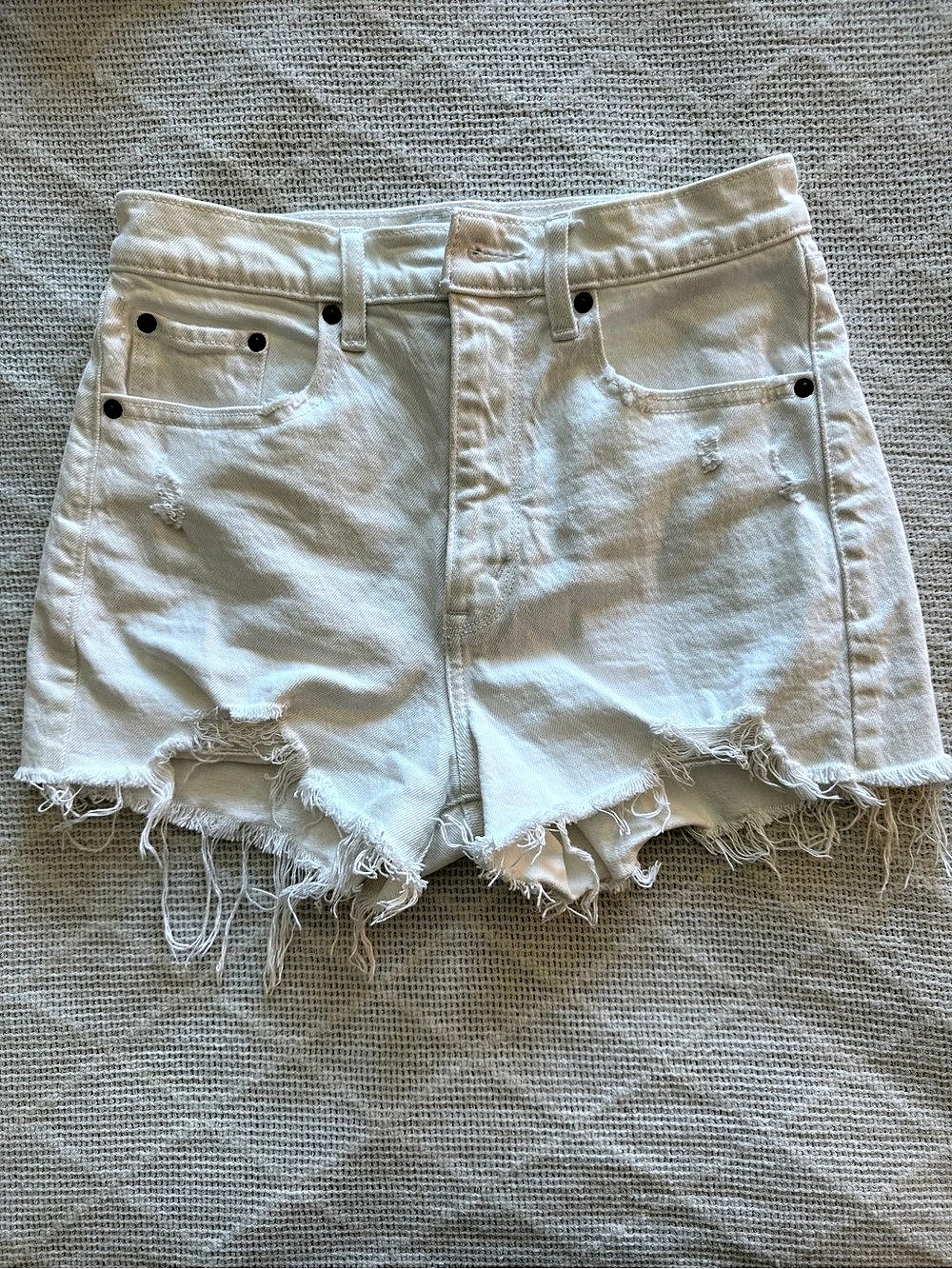 Abercrombie & Fitch The Mom Short High Rise Jean Shorts Waist 24 White